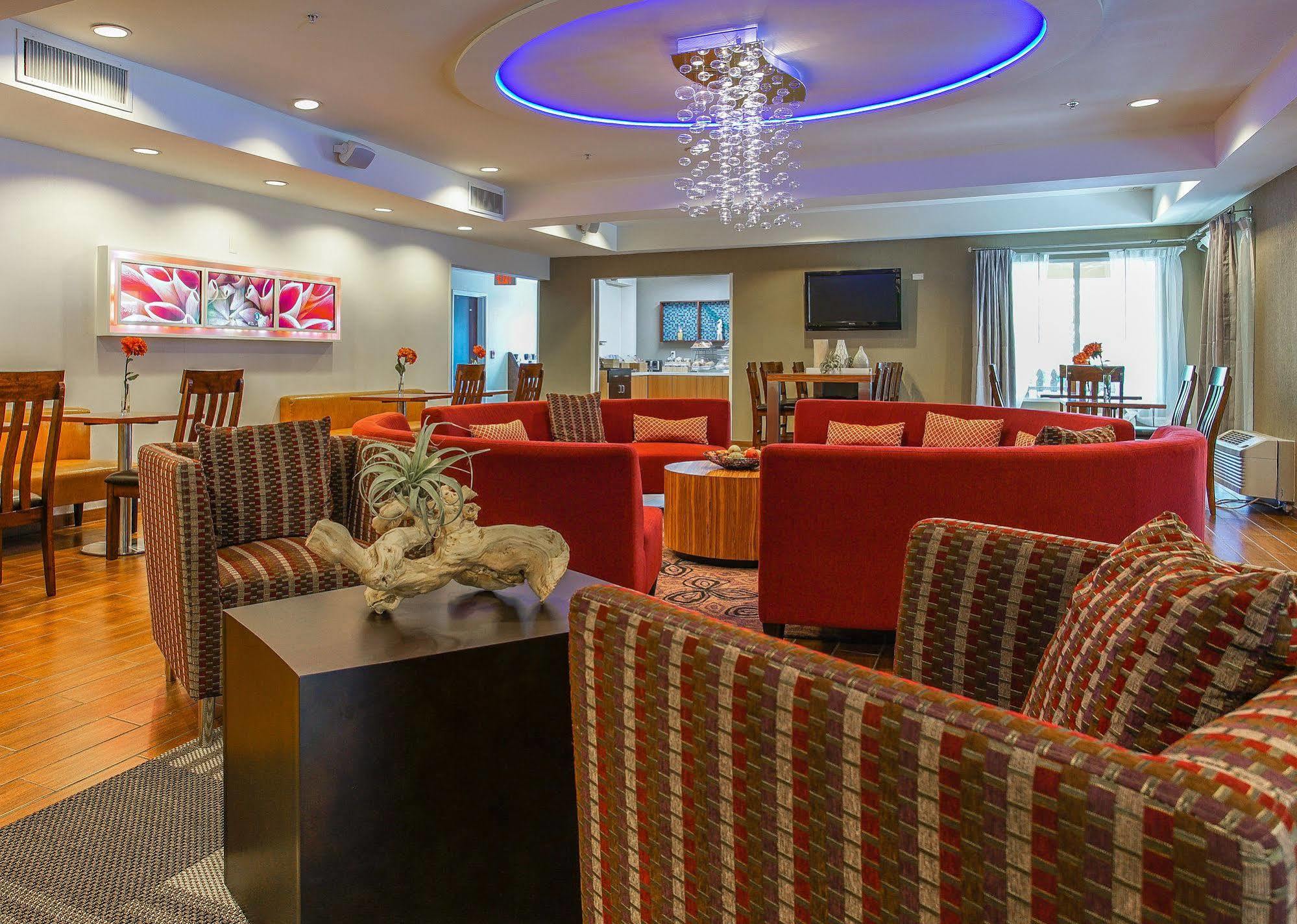 Springhill Suites By Marriott Savannah Midtown Εξωτερικό φωτογραφία